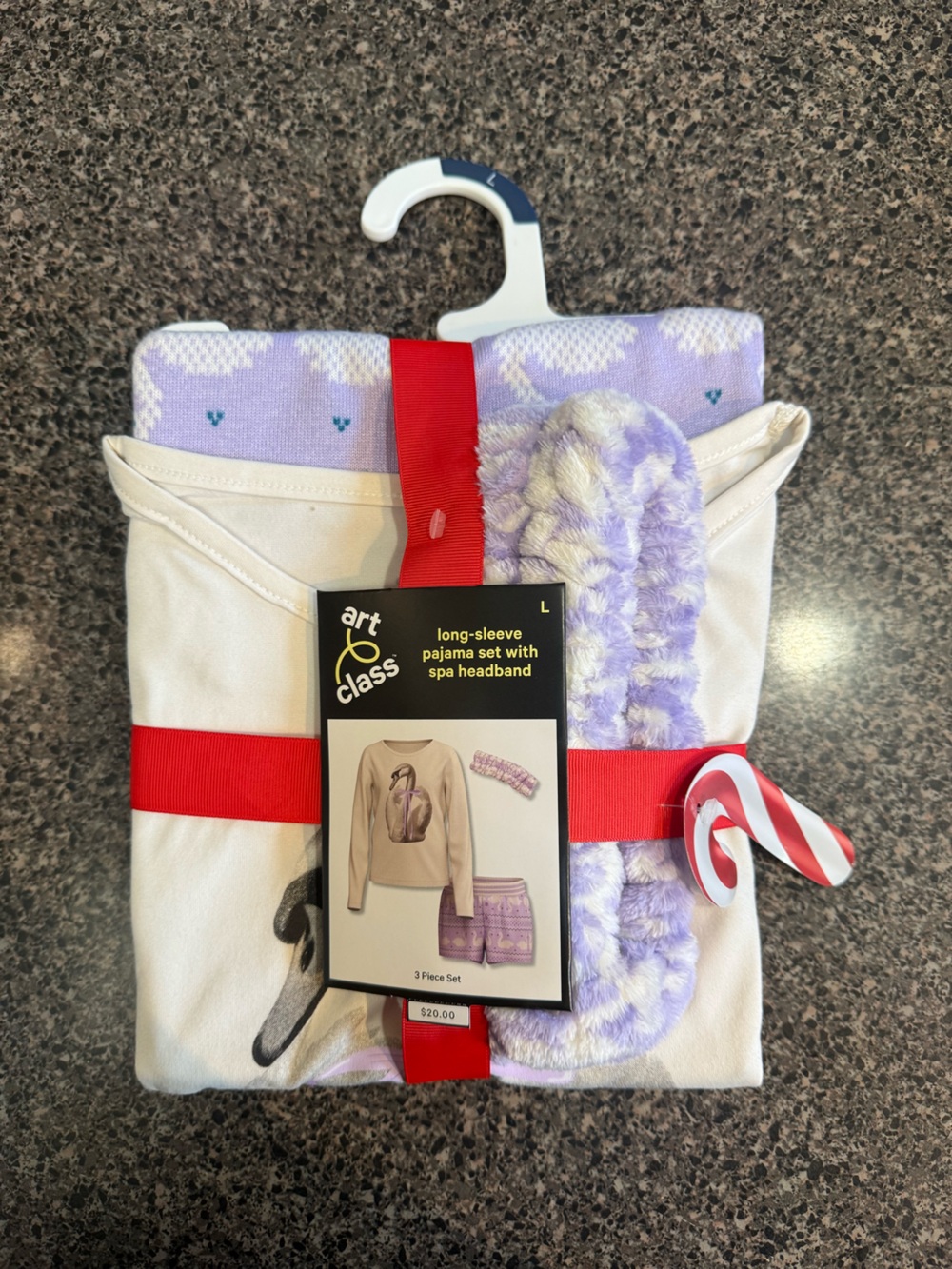 art class Lavender and White Long-Sleeve Pajama Set with Spa Headband